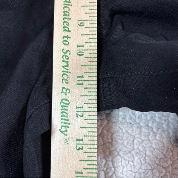 Jessica Simpson Women’s Slight Flare Black Soft  Stretch 10/30 Boot Cut Jeans - Picture 5 of 16